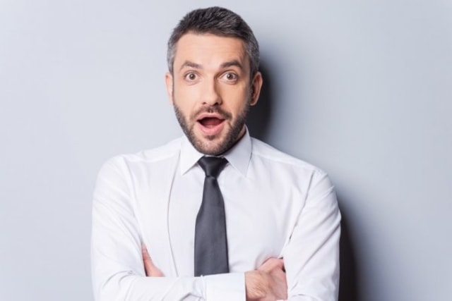 Nggak selalu formal, ini yang bisa lo lakuin dengan kemeja lo. Simak selengkapnya disini!